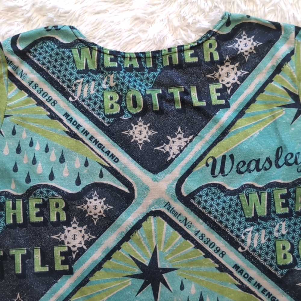 Blackmilk Harry Potter Weasley's Weather in a Bottle Cropped Tee - Picture 7 of 11